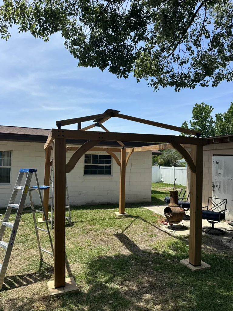 Ocala – Wooden Gazebo – Freestanding Installation