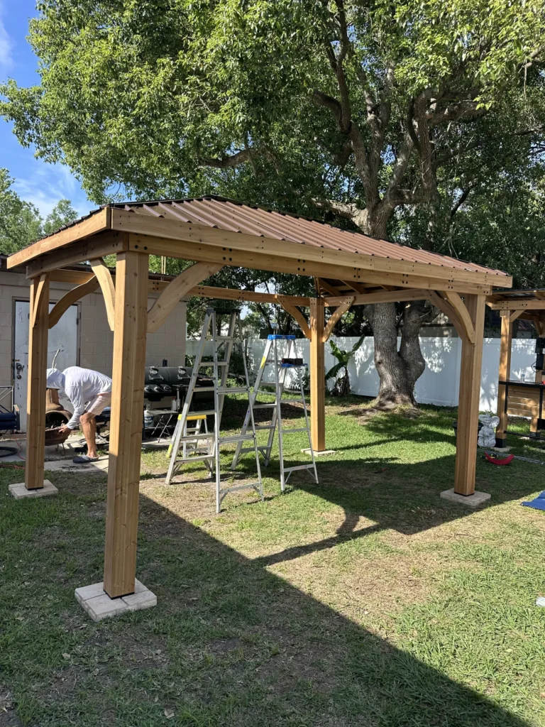 Ocala – Wooden Gazebo – Freestanding Installation