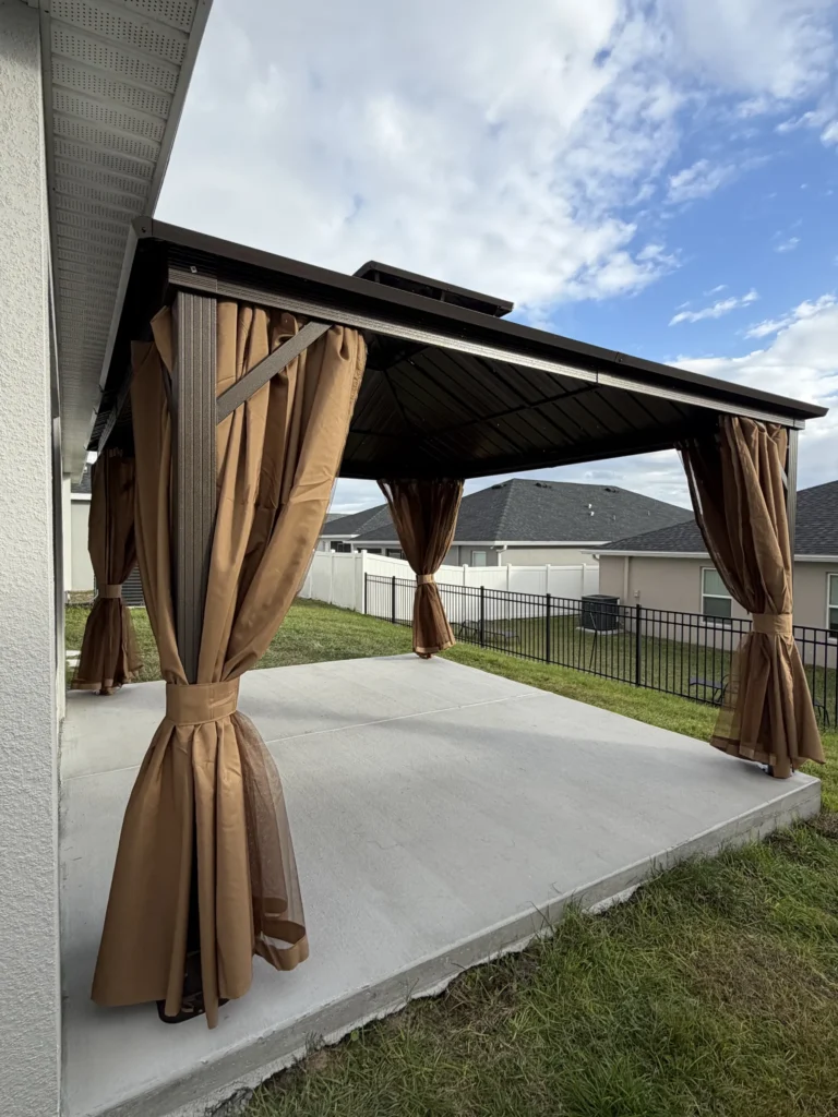 Davenport – Hardtop Gazebo – Concrete Slab